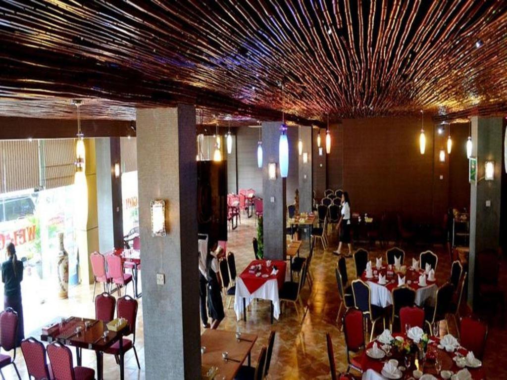 Excel Palace Hotel Yangon Ngoại thất bức ảnh