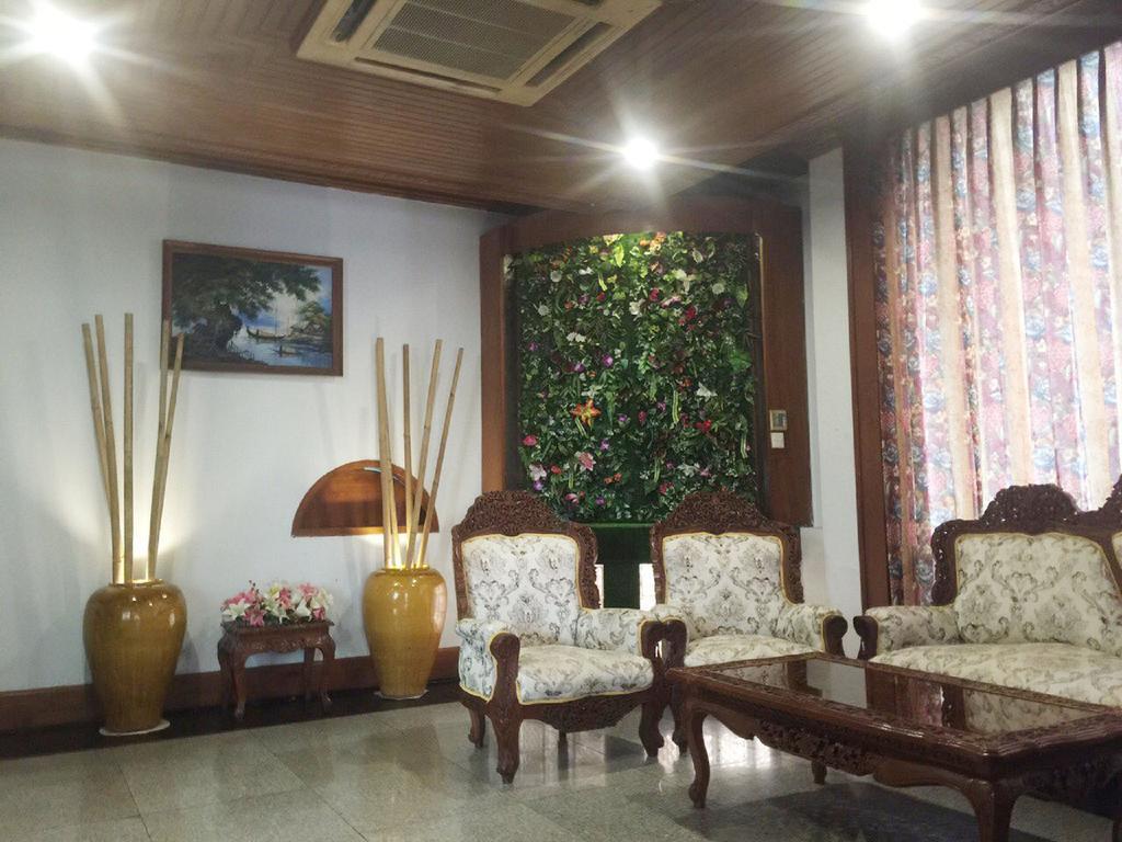 Excel Palace Hotel Yangon Ngoại thất bức ảnh